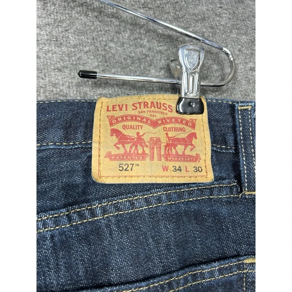 Levis levi 527